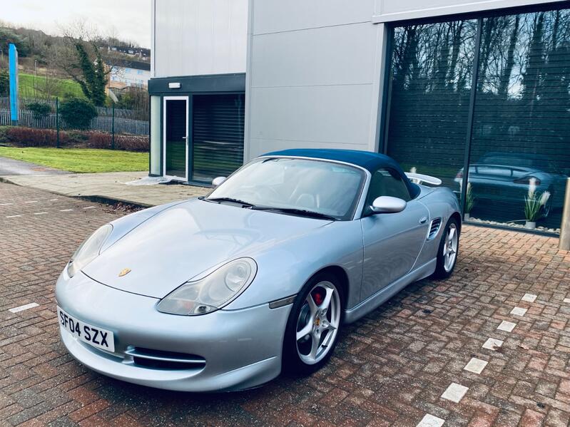 View PORSCHE BOXSTER 2.7 986 Spyder