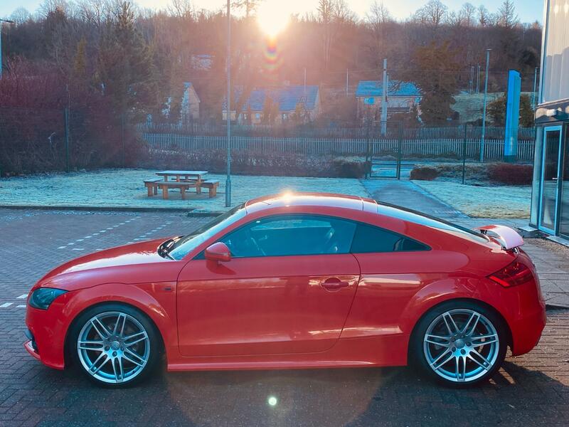 AUDI TT