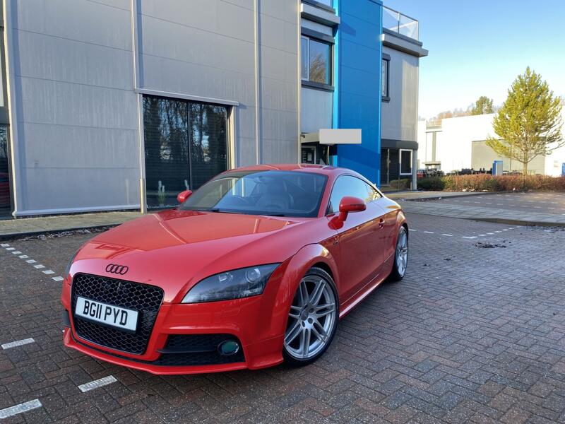 AUDI TT