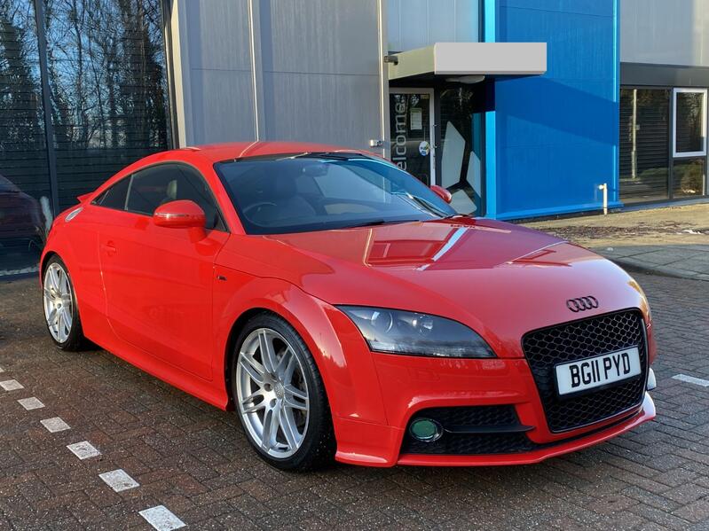 AUDI TT