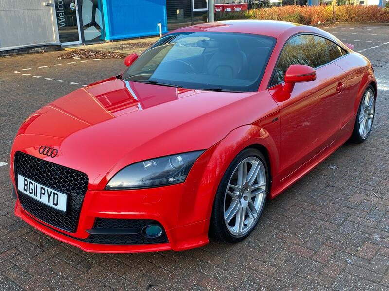 AUDI TT