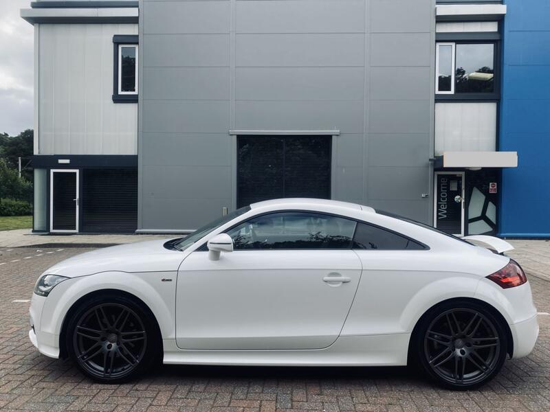 AUDI TT