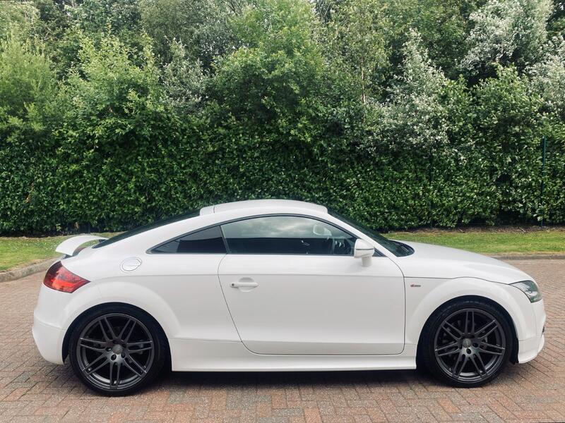 AUDI TT