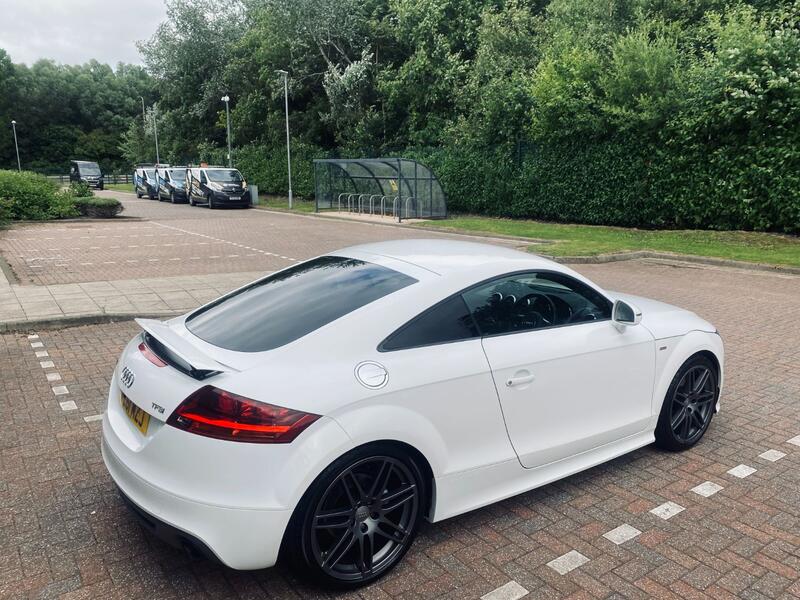 AUDI TT