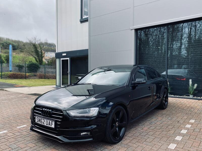 AUDI A4 1.8 TFSI Black Edition 