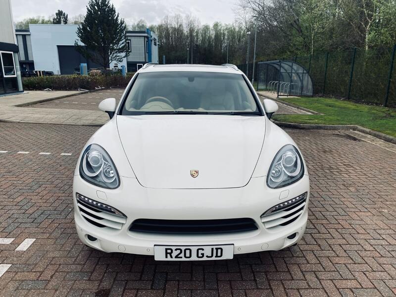 PORSCHE CAYENNE