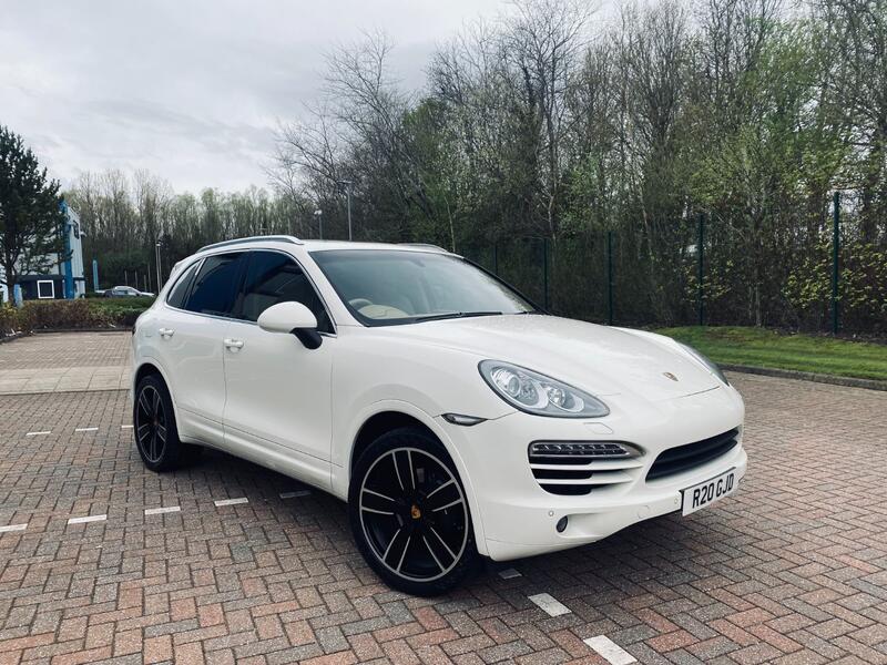 PORSCHE CAYENNE