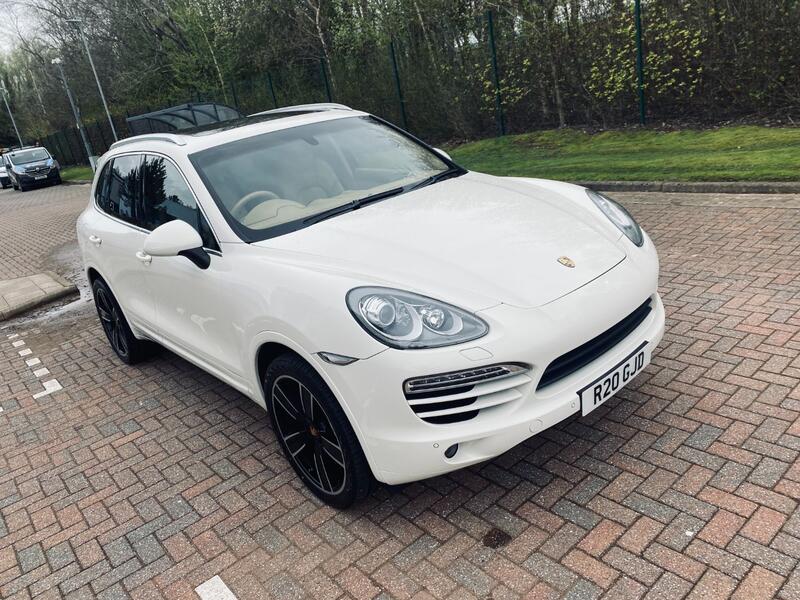 PORSCHE CAYENNE