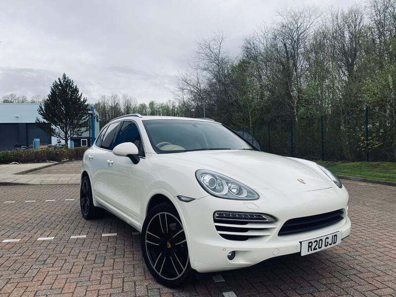 PORSCHE CAYENNE