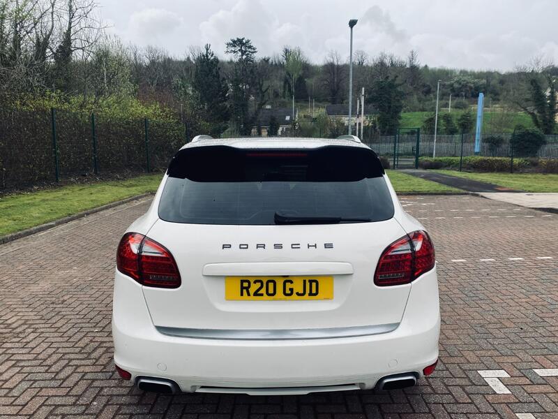 PORSCHE CAYENNE