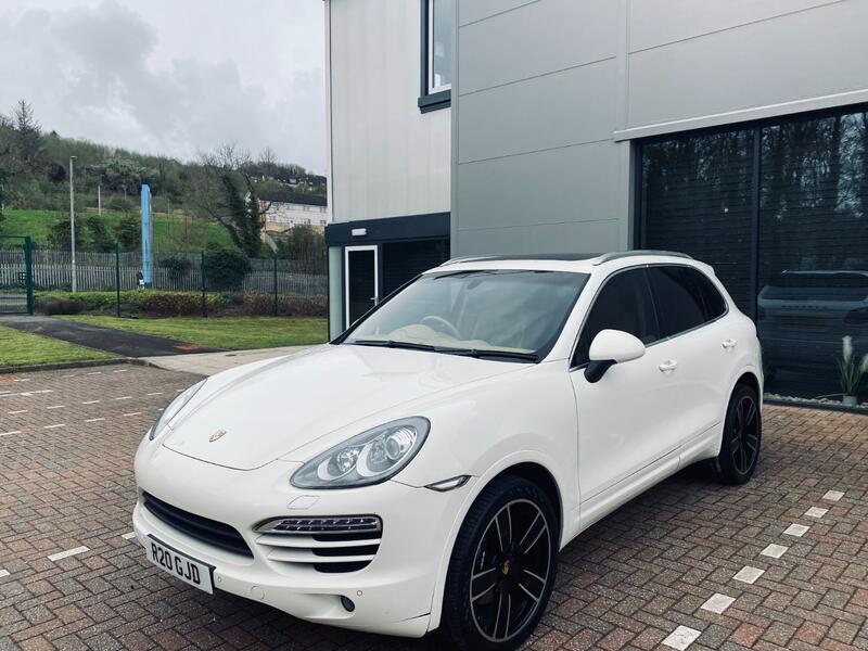 PORSCHE CAYENNE