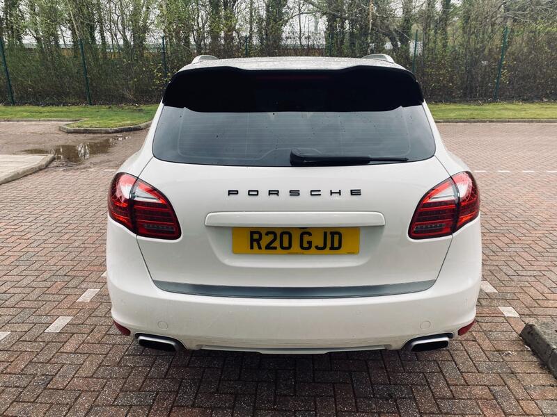 PORSCHE CAYENNE