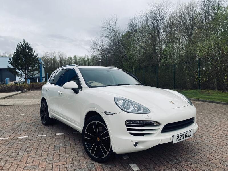 PORSCHE CAYENNE