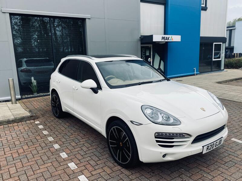 PORSCHE CAYENNE