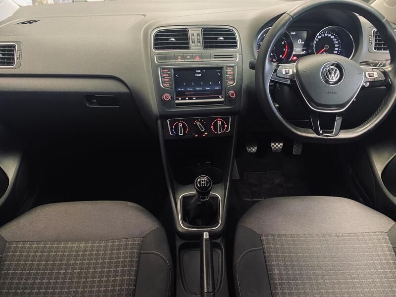 View VOLKSWAGEN POLO 1.0 BlueMotion Tech SE