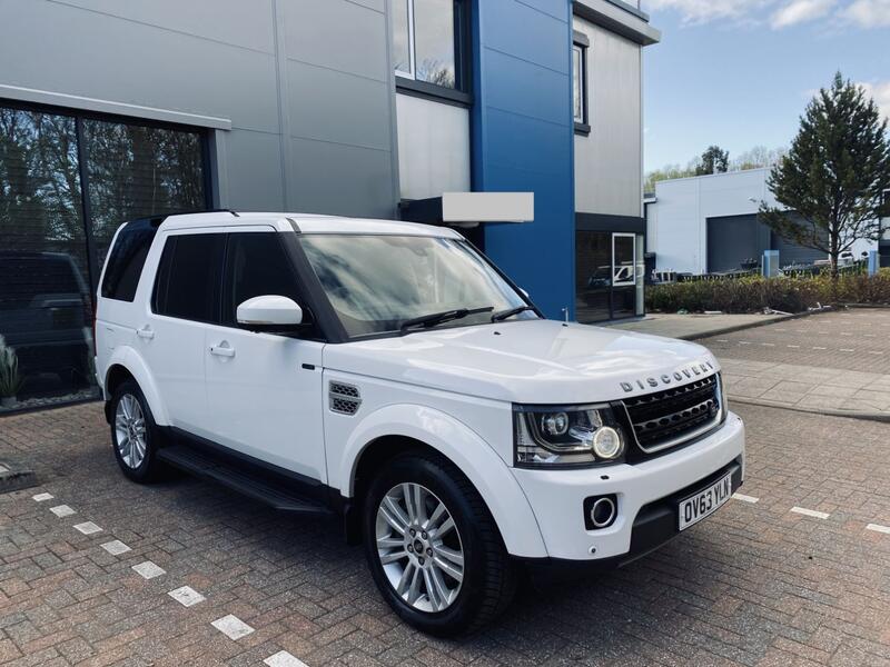 View LAND ROVER DISCOVERY 4 3.0 SD V6 HSE