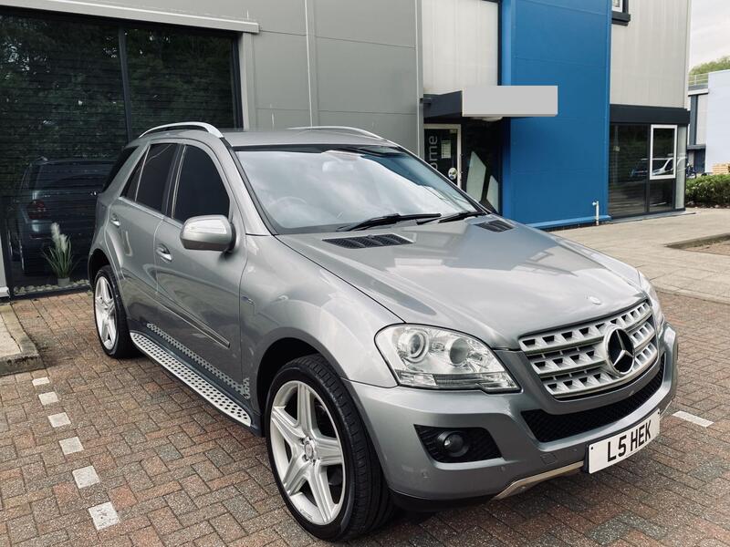 View MERCEDES-BENZ M CLASS 3.0 ML350 CDI V6 BlueEfficiency Sport