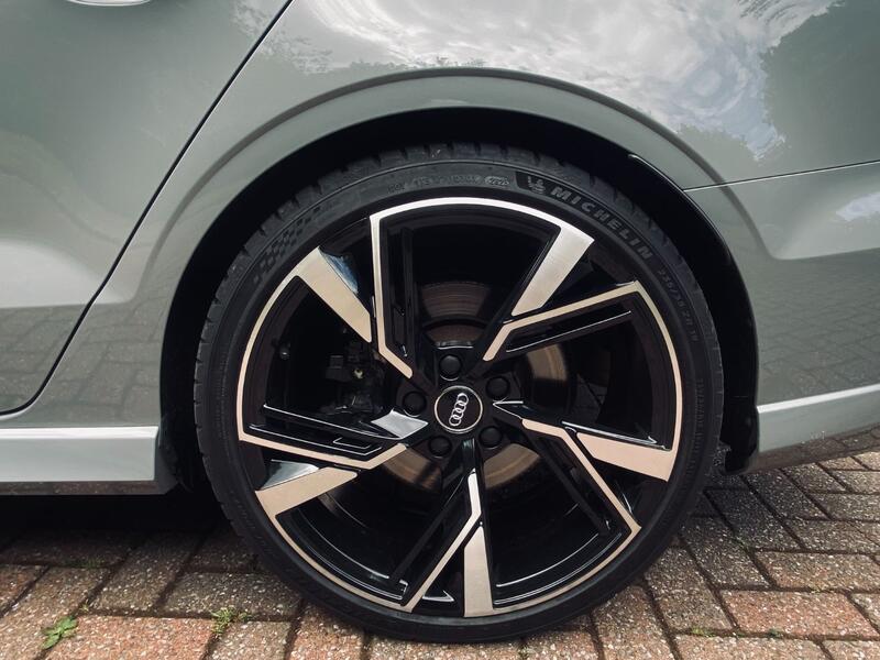 AUDI RS3