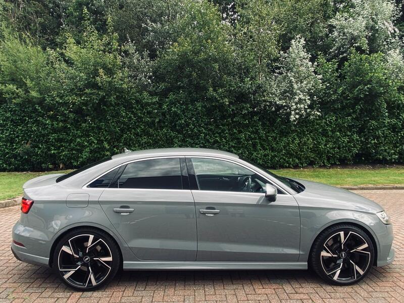 AUDI RS3