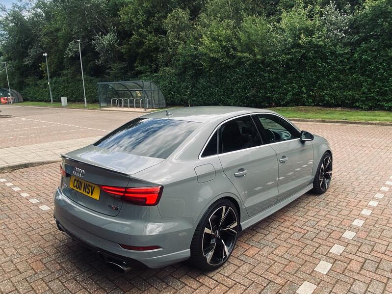 AUDI RS3