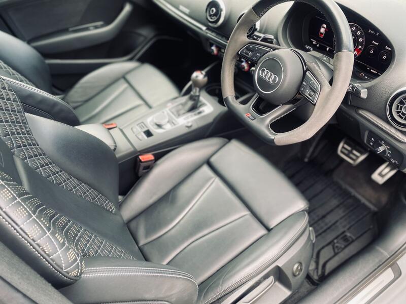 AUDI RS3