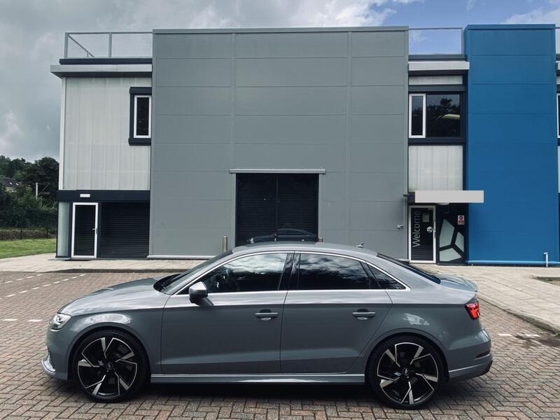 AUDI RS3