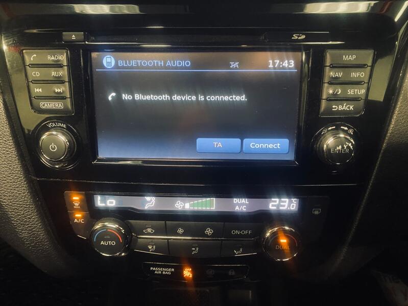 NISSAN X-TRAIL