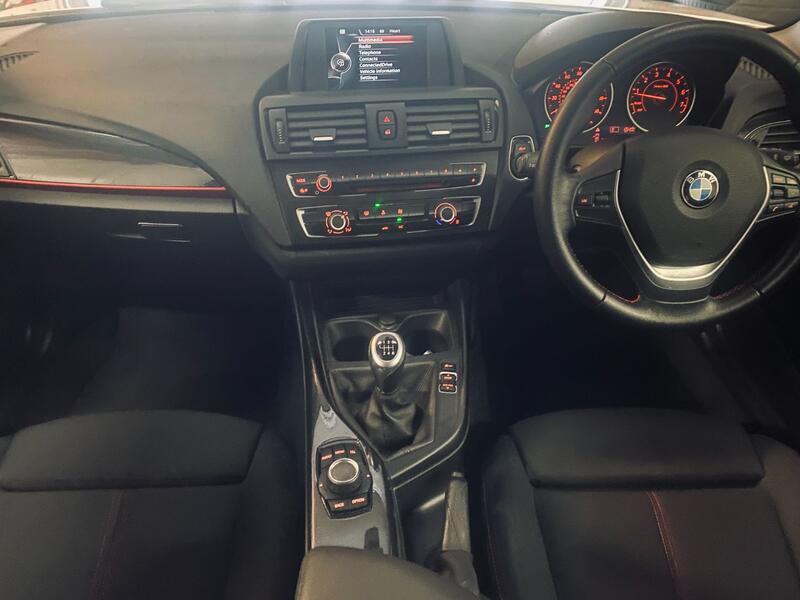 BMW 1 SERIES