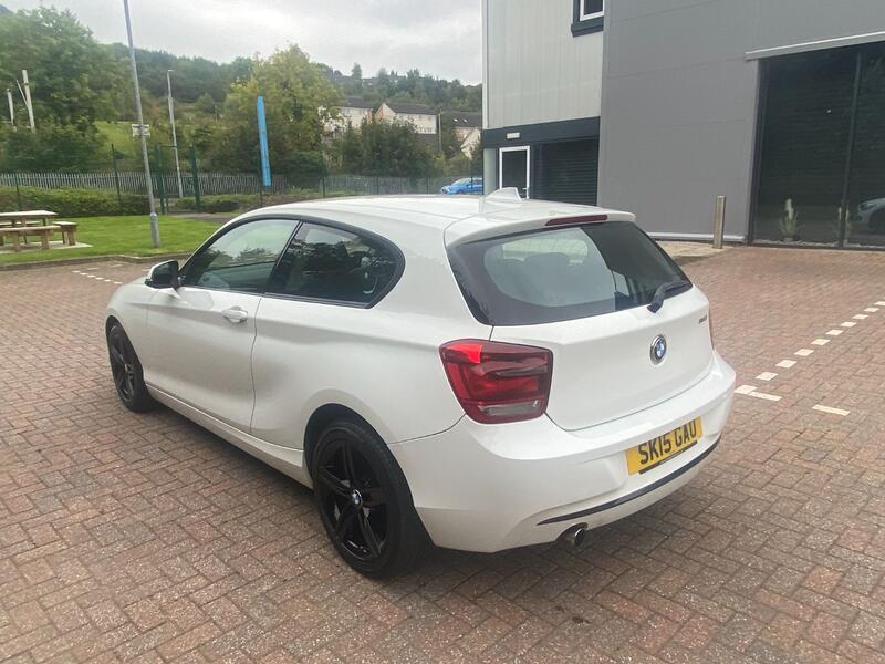 BMW 1 SERIES
