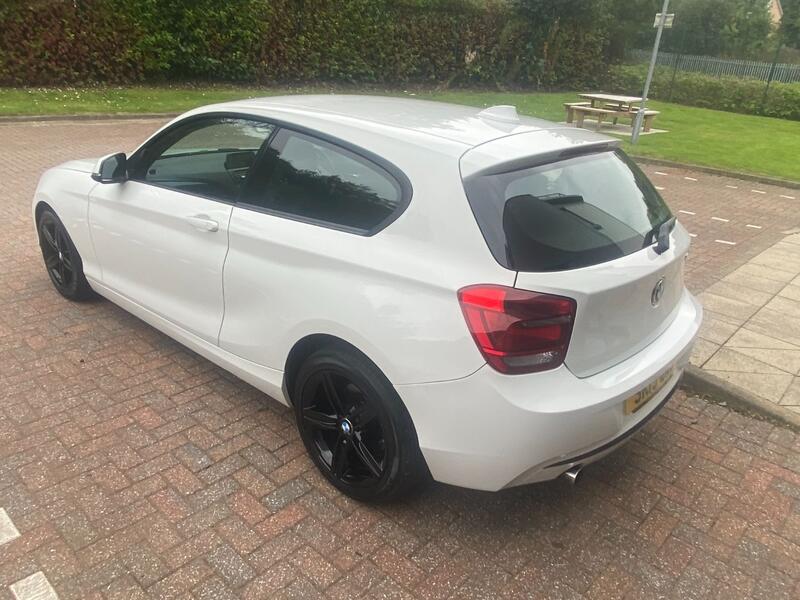 BMW 1 SERIES