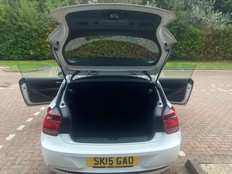 BMW 1 SERIES