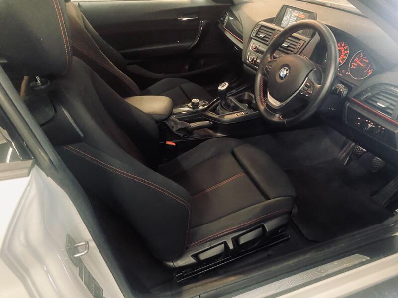 BMW 1 SERIES