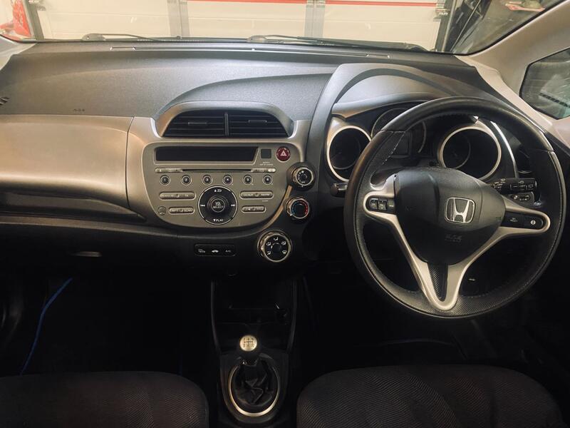 View HONDA JAZZ 1.4 i-VTEC ES
