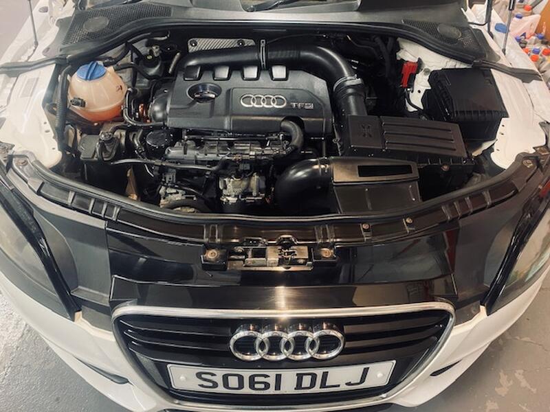 AUDI TT
