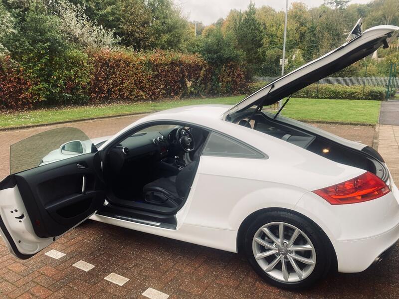 AUDI TT