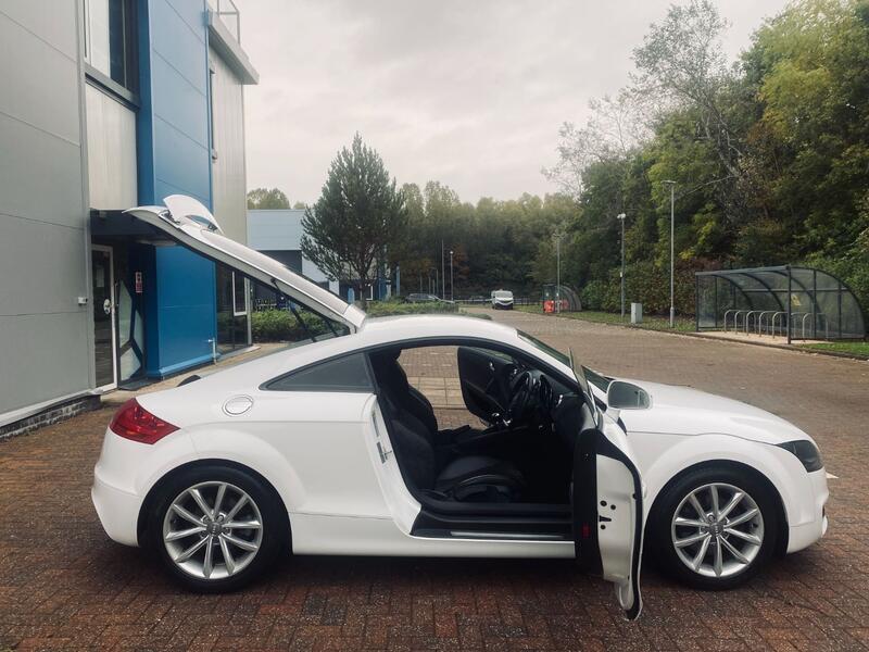 AUDI TT