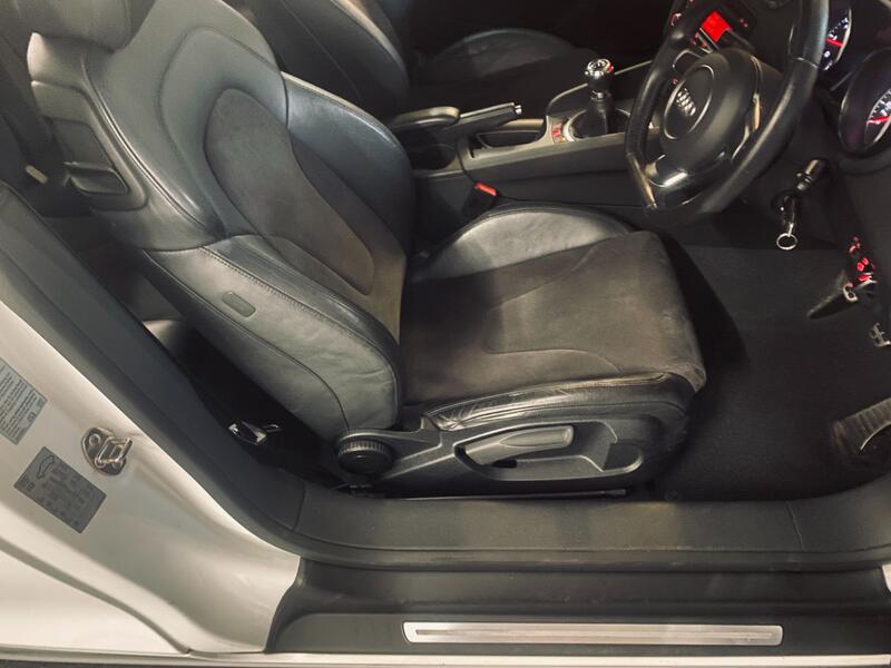 AUDI TT