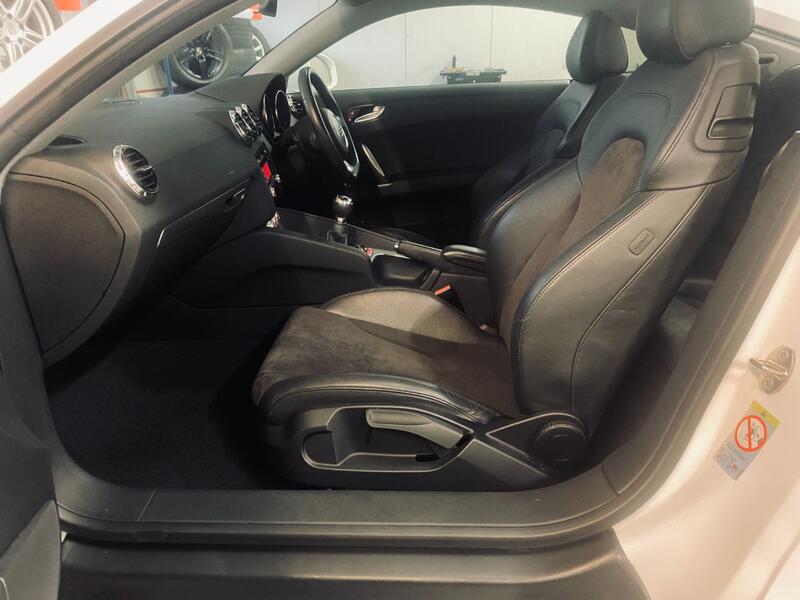 AUDI TT