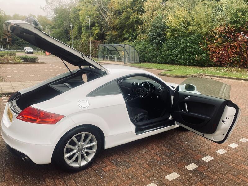 AUDI TT