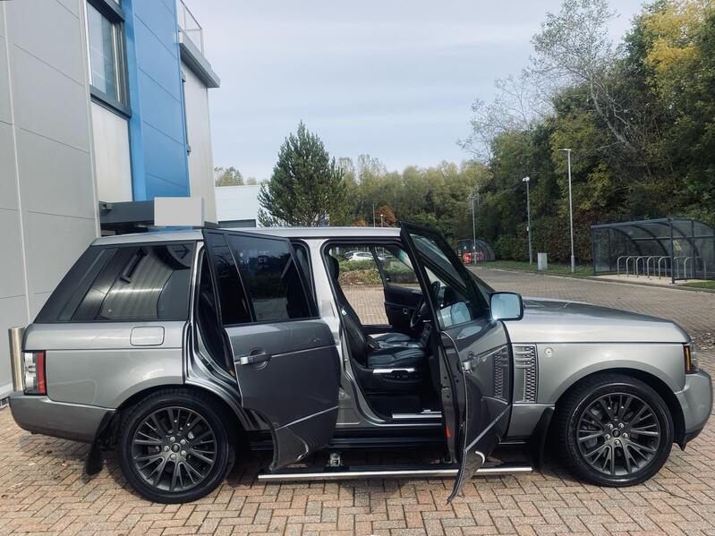 LAND ROVER RANGE ROVER