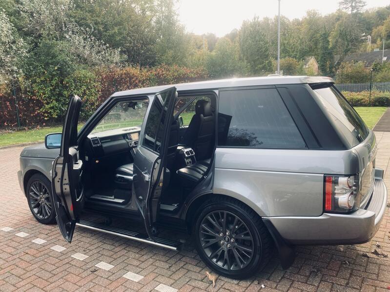 LAND ROVER RANGE ROVER