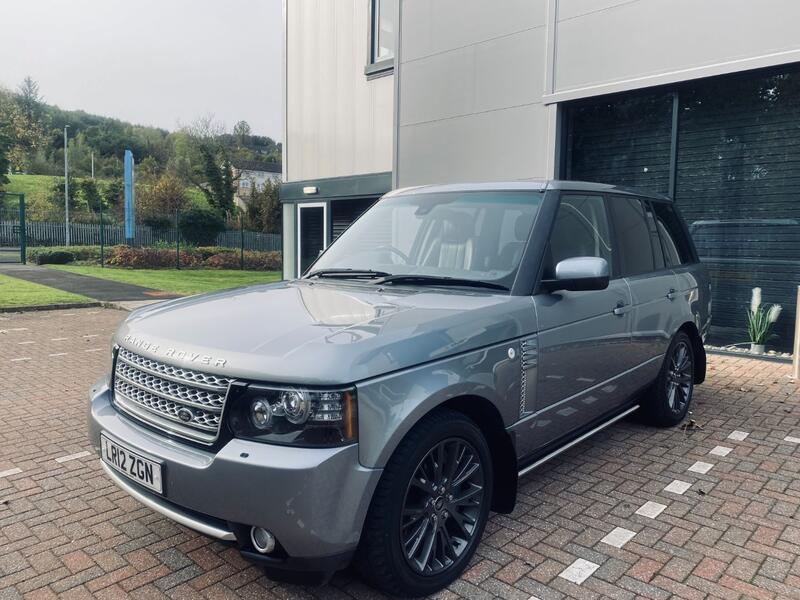 View LAND ROVER RANGE ROVER 4.4 TD V8 Westminster