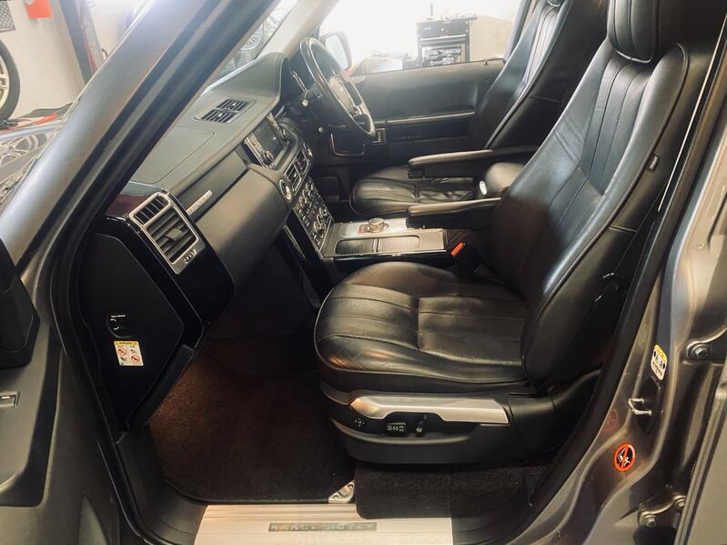 LAND ROVER RANGE ROVER