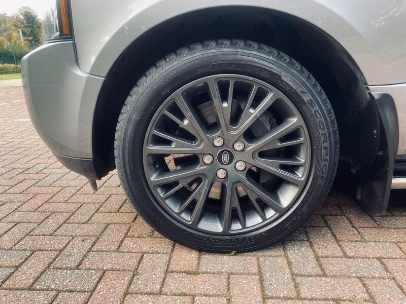 LAND ROVER RANGE ROVER