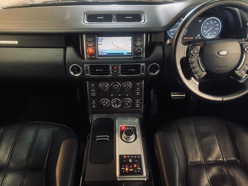 View LAND ROVER RANGE ROVER 4.4 TD V8 Westminster