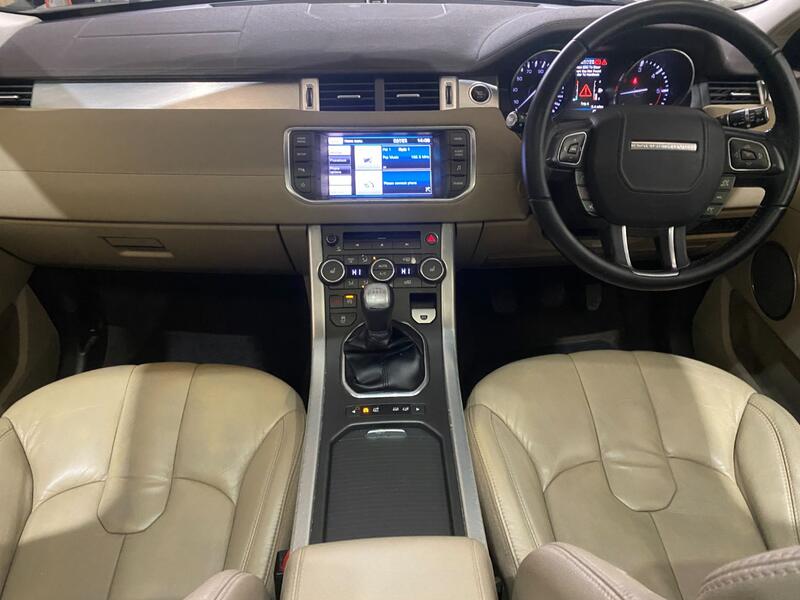 View LAND ROVER RANGE ROVER EVOQUE 2.2 SD4 Pure