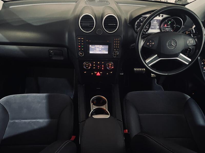 View MERCEDES-BENZ M CLASS 3.0 ML300 CDI V6 BlueEfficiency Sport