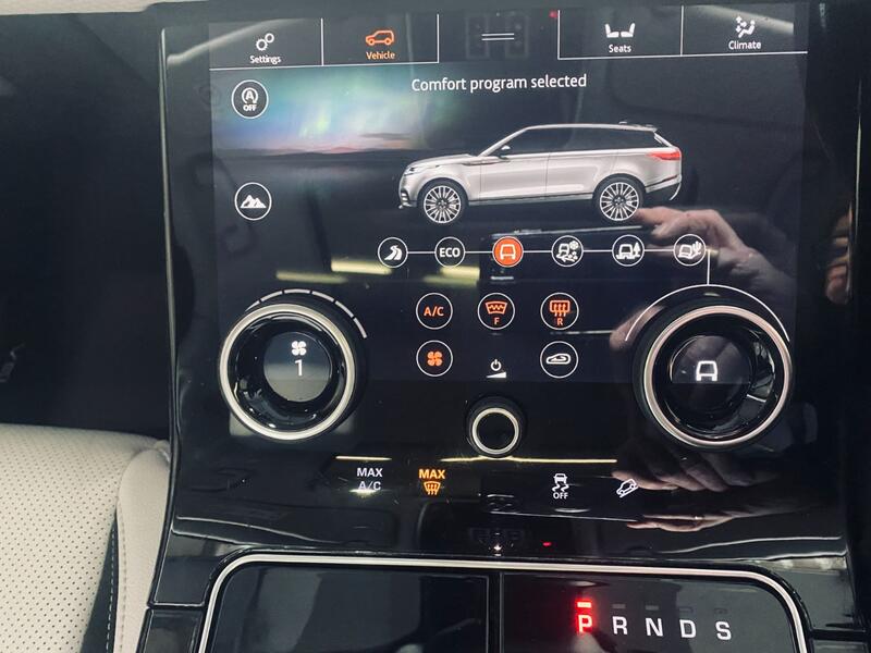 LAND ROVER RANGE ROVER VELAR