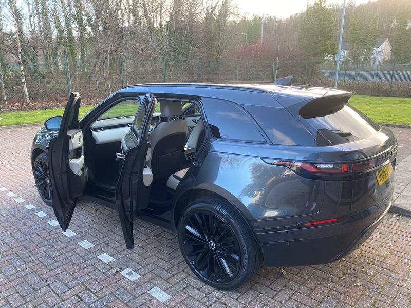 LAND ROVER RANGE ROVER VELAR