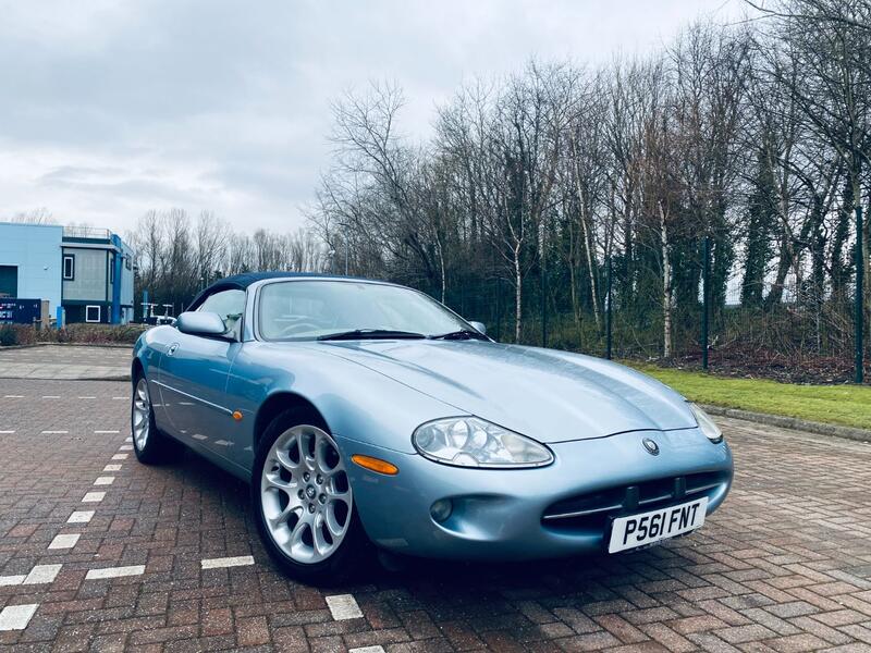 JAGUAR XK8